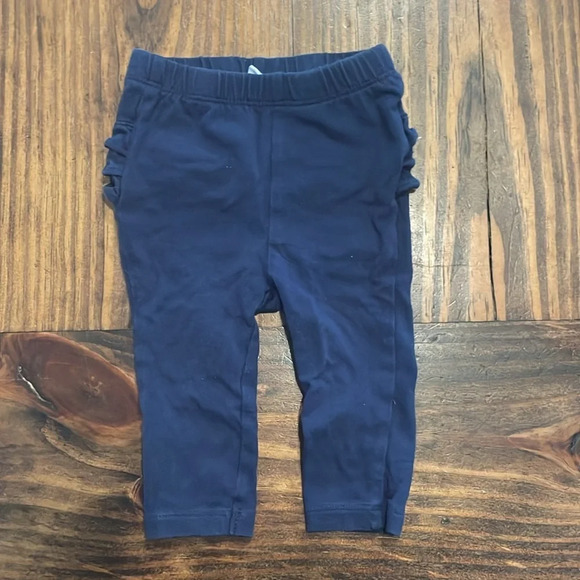 Carters/old navy pants bundle 3-6M - Picture 5 of 5